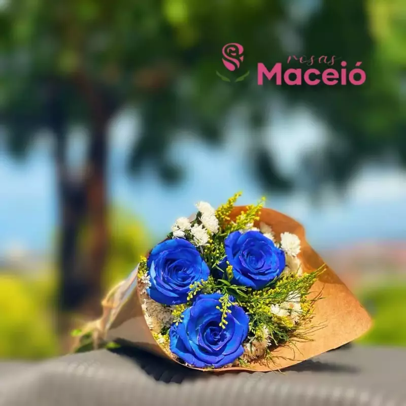 Mini buquê com 3 rosas na cor azul