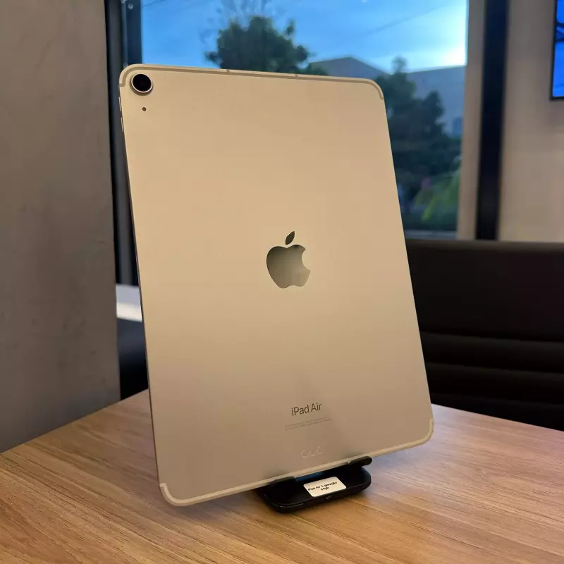 iPad Air 5° geração 64GB (Seminovo)