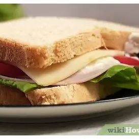 SANDUICHE DE PRESUNTO E MUSSARELA