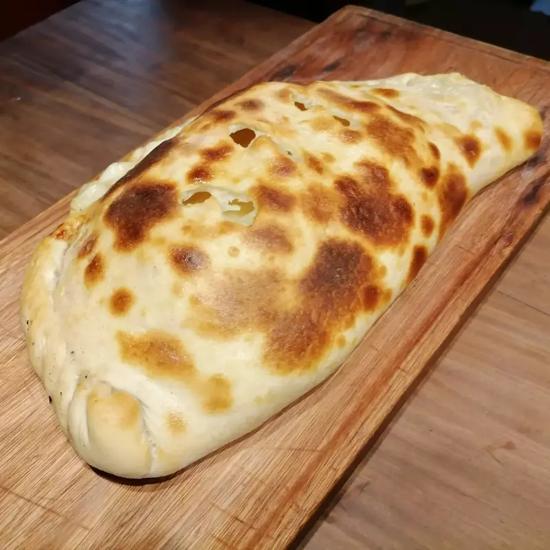 CALZONE CANADIENSE