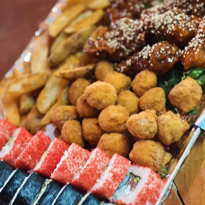 Charola sushi wings mediana