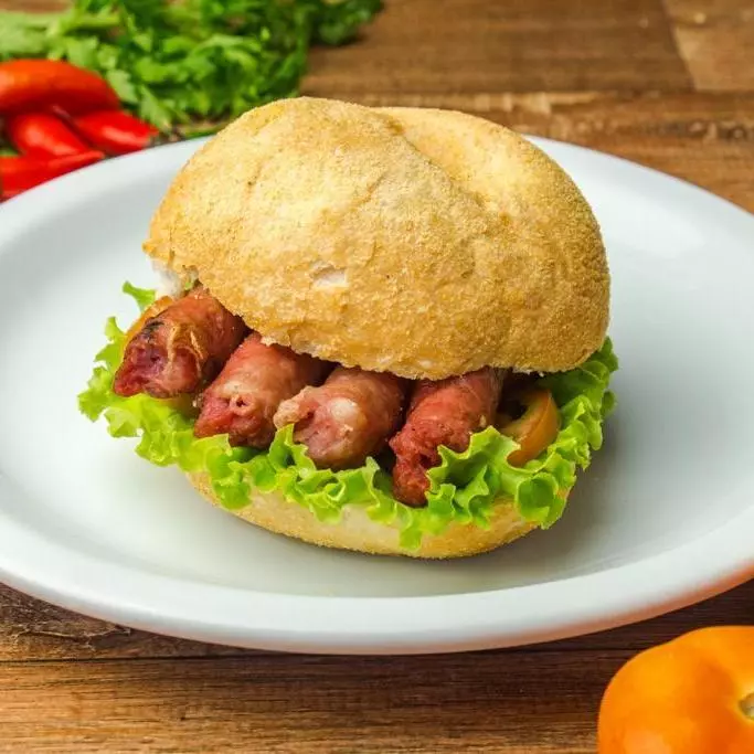Pão com linguiça