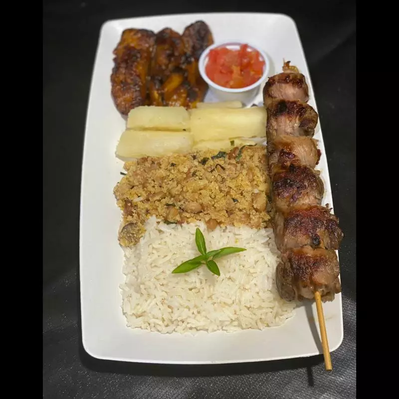 FILÉ COM BACON COMPLETO