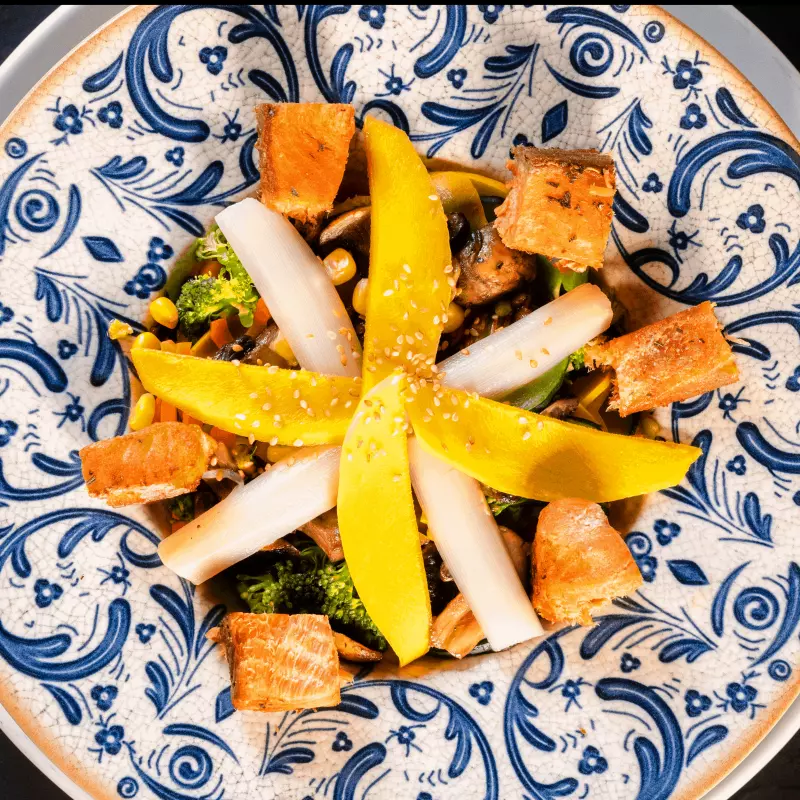 ENSALADA GOURMET DE SALMÓN