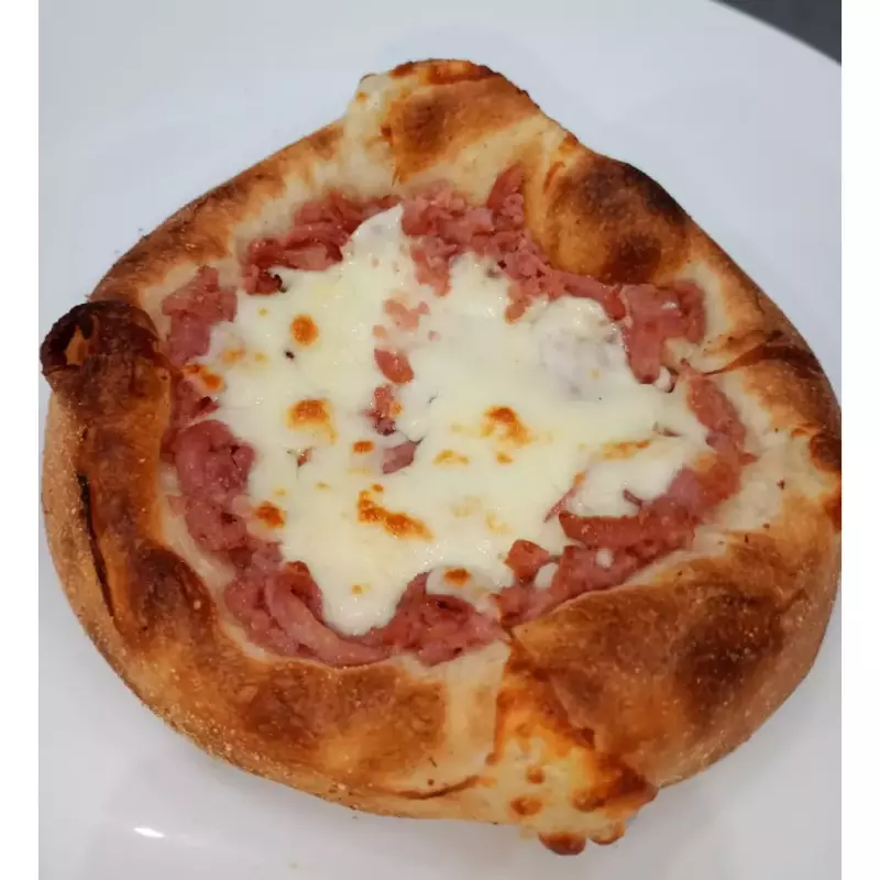 Calabresa com Queijo