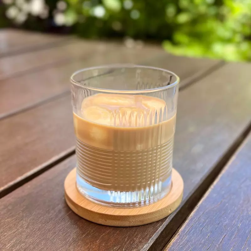 Café espresso com leite gelado