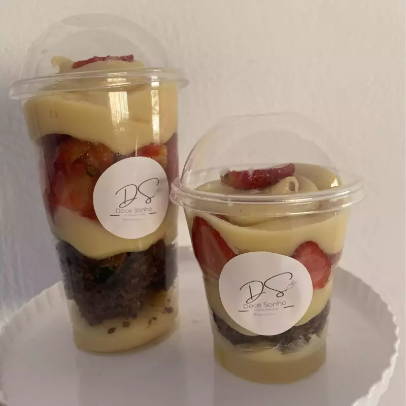 COPÃO  NINHO COM MORANGO