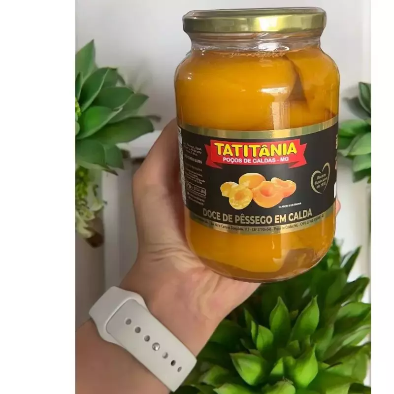 Doce de pêssego em calda