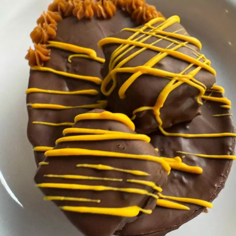 Ovo de Colher Pão de Mel