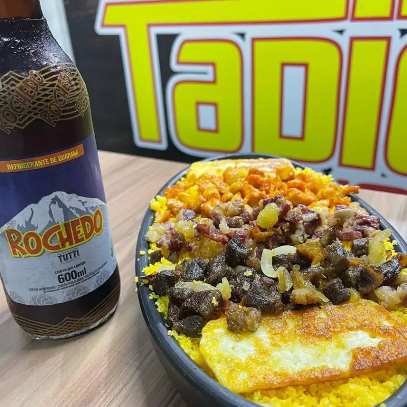 Macaxeira c/Cuscuz 3Pessoas + Ref