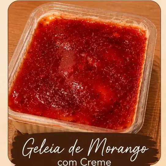Geleia de morango com creme