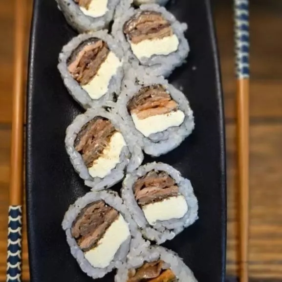 Uramaki Skin com cream cheese