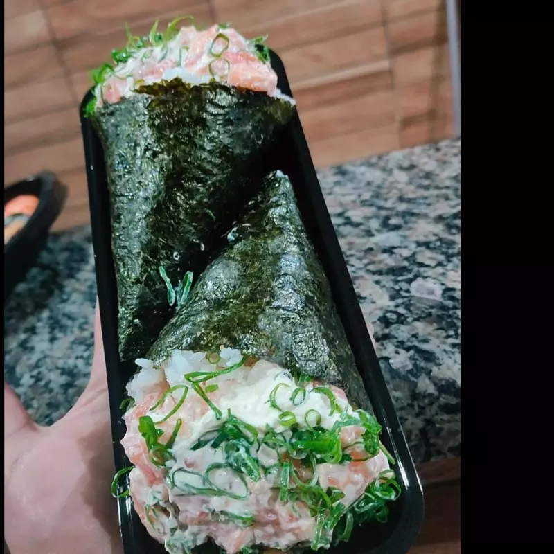 2 Temaki Filadélfia médio