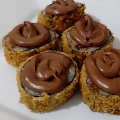 Hot roll banana com chocolate