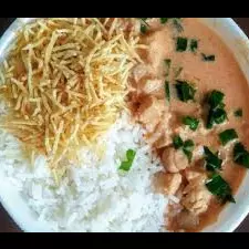 Strogonoff de Frango Tam: M