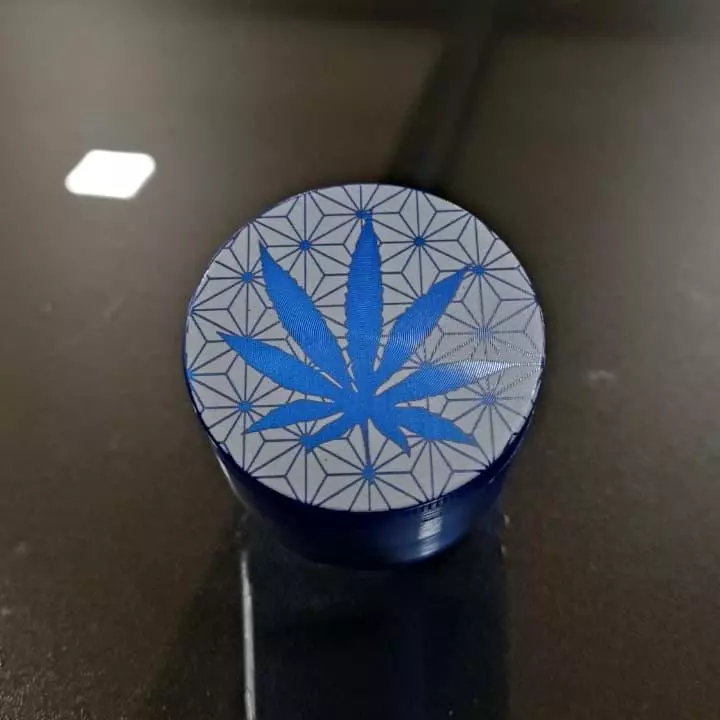 Dichavador de Metal Weed