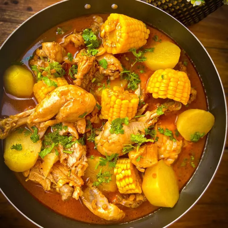FRANGO AO MOLHO