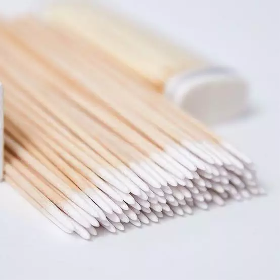Palito com algodão