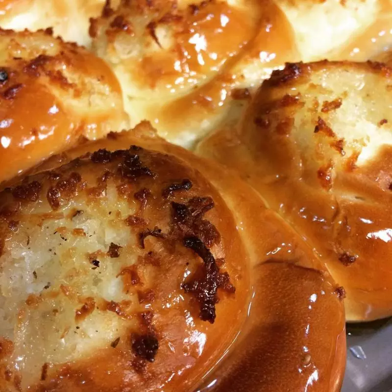 Pao doce com coco - Und