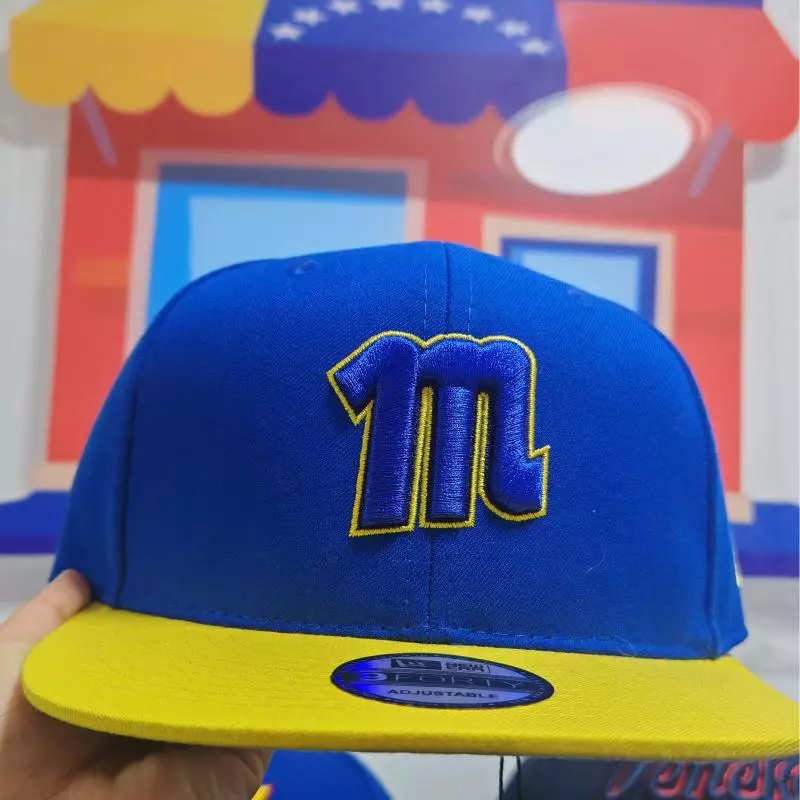 Gorra Magallanes azul amarillo plana