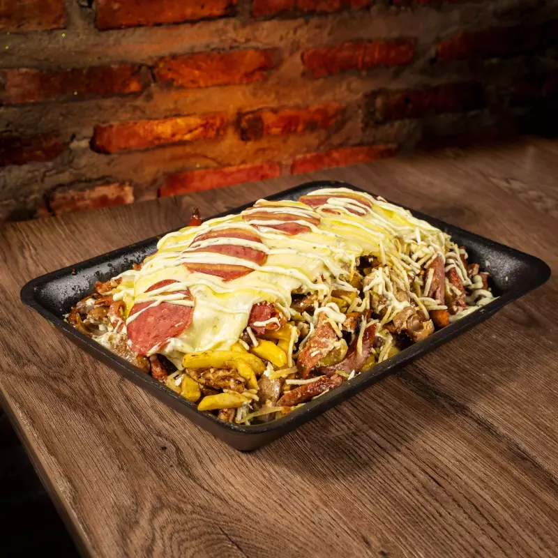 Salchipapa salvaje imperial