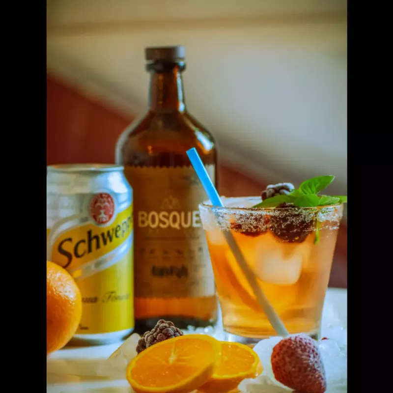 GIN TONIC