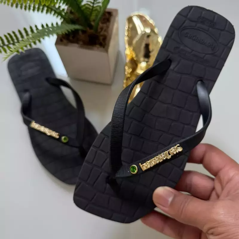 Fem ponto de luz preta