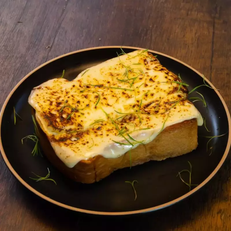 Torrada Petrópolis com Queijo