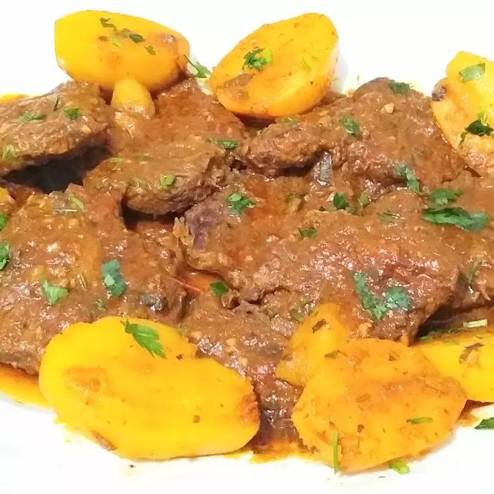 Bife ao molho com Batata Cozida