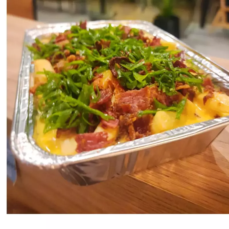 PAPAS CHEDDAR Y BACON