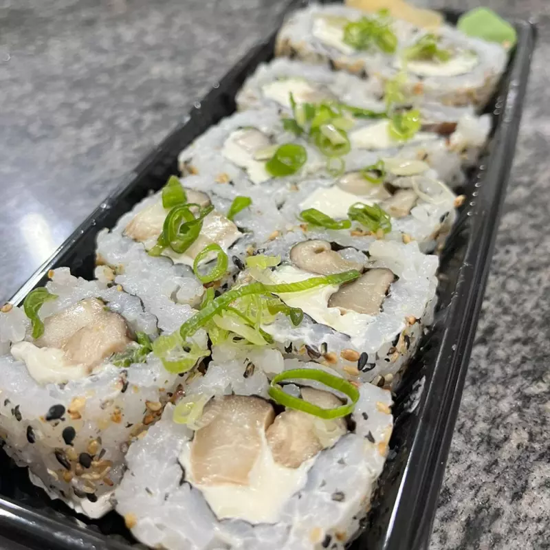 Uramaki filadélfia de Shitake