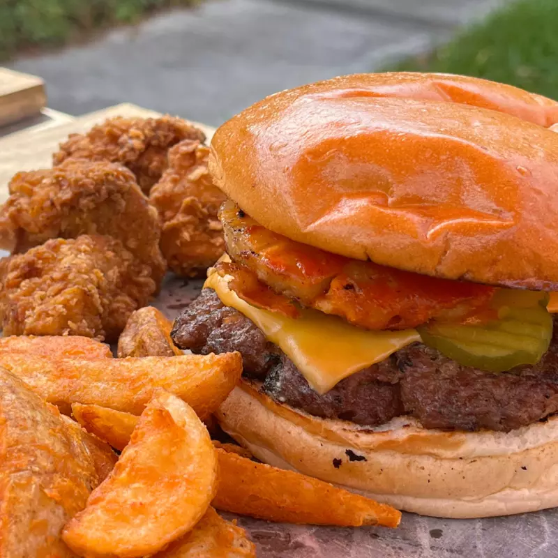 Spicy Hawaiian Burger