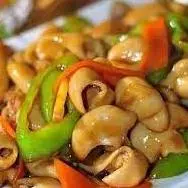 INTESTINO CERDO SALTEADO CEBOL 爆炒猪大肠