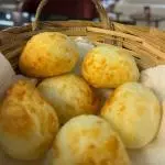 Mini Pães de Queijo c/ Requeijão