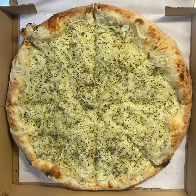 Pizza Fugazza con Mozzarella