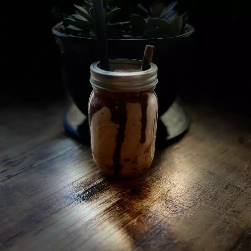 FT Cookies & Cream Hawking