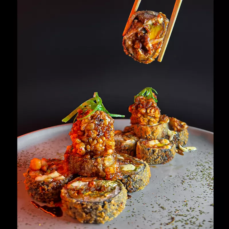 Calamardo Roll Tempura (12 Piezas)