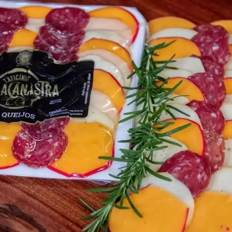 Kit Tábua com 3 QUEIJOS e SALAME