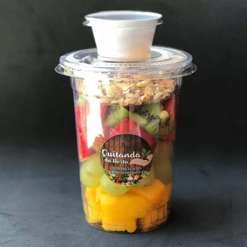 Salada de Frutas (Mel e Granola)