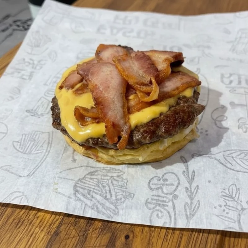 Hambúrguer cheddar bacon