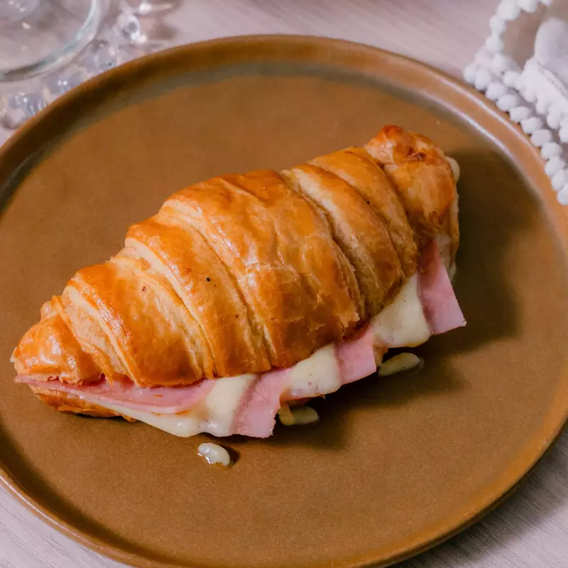 Croissant Jamón y Queso