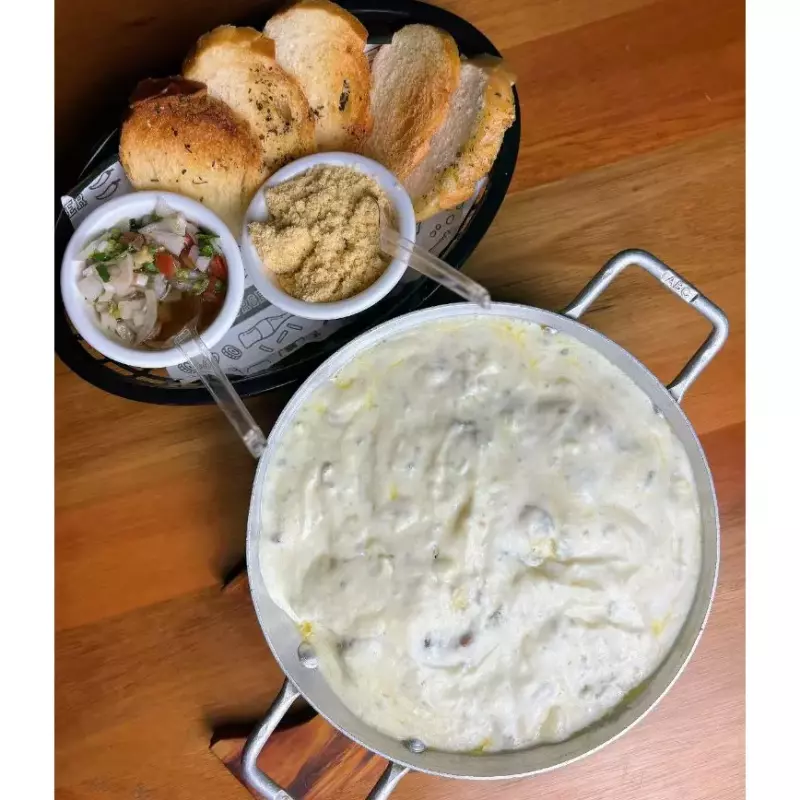 CONTRA FILÉ COM MOLHO DE GORGONZOLA