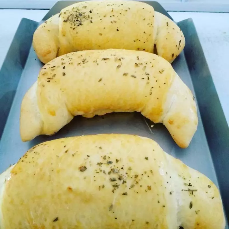 CROASSANT DE PRESUNTO E QUEIJO