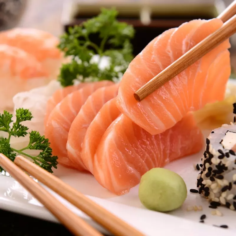 SASHIMI DE SALMÃO 8 UNIDADES