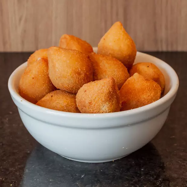 Mini coxinhas Frango