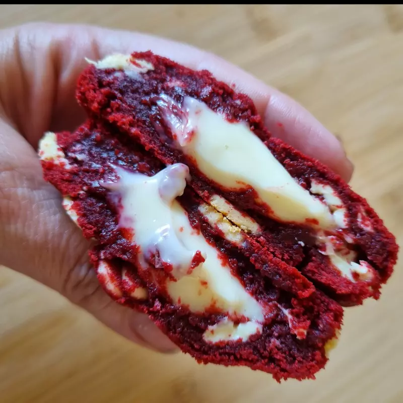 Red Velvet - Cookie Recheado