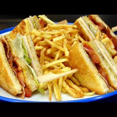 CLUB SANDWICH