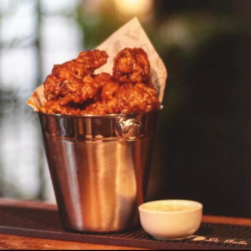 BUFFALO WINGS