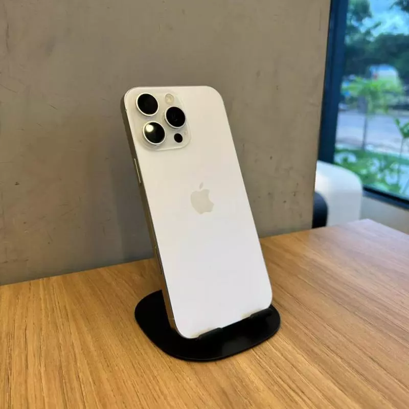 16 PRO MAX 256GB BRANCO TITÂNIO