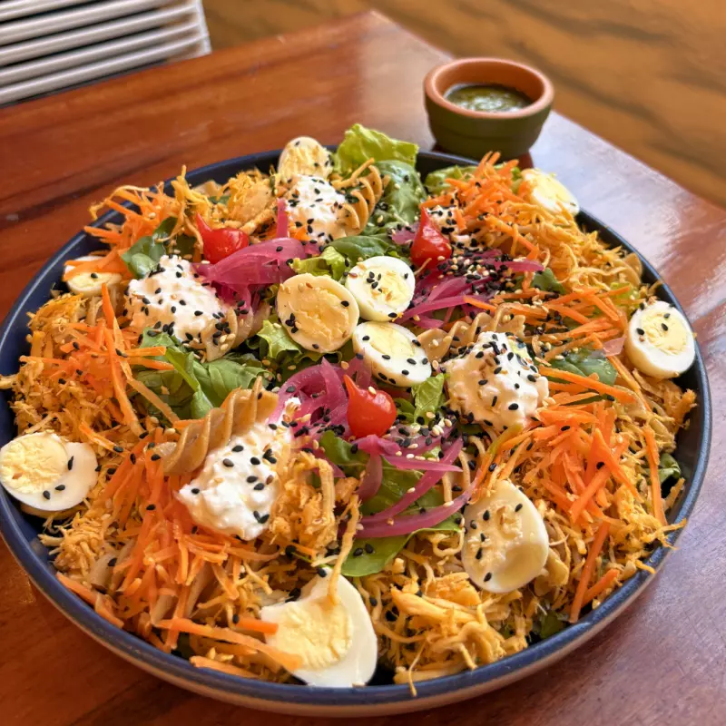 Salada Frango & Massa